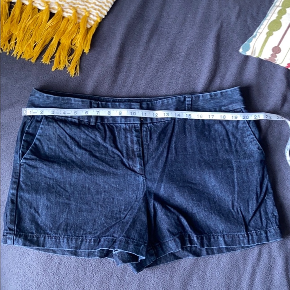 EUC Loft Riviera Short - Sz 14
